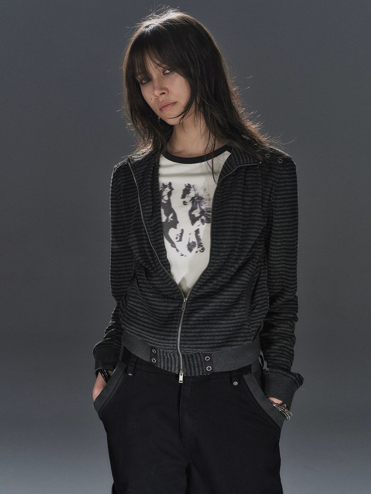 [WHOLESALE ONLY - CONTACT TO ORDER] Women's Heavyweight Cotton Blend Y2K Grunge Striped Cropped Two-Way Zip Knit Jacket (Charcoal Stripe) [AW-507]