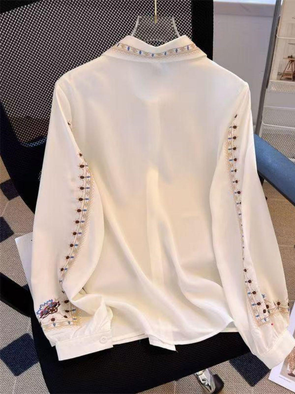 [WHOLESALE ONLY - CONTACT TO ORDER] Women's Vintage Embroidered Point Collar Long Sleeve Button-Down Blouse (Ivory Cream) [AW-407]