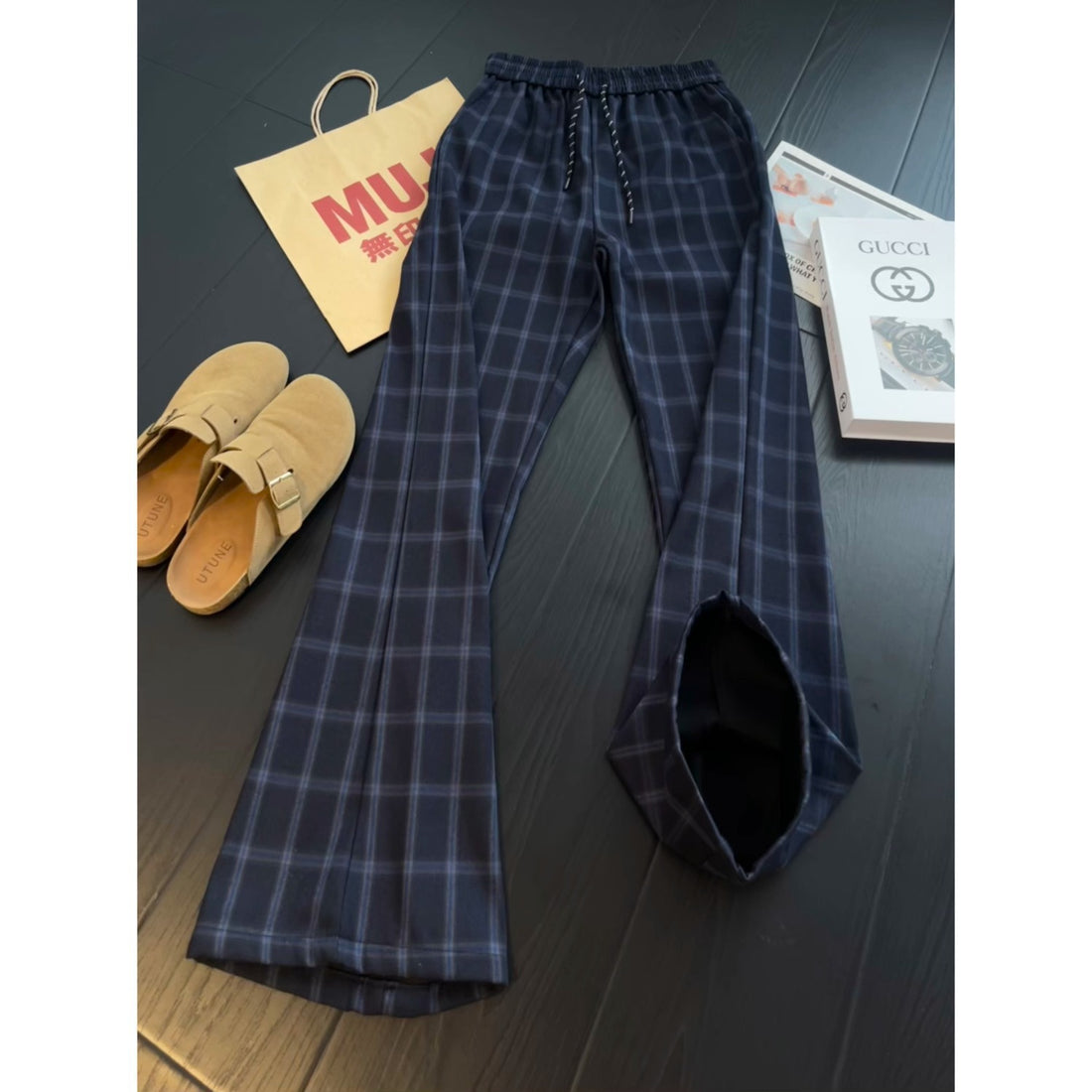 [WHOLESALE ONLY - CONTACT TO ORDER] Women's Wide-Leg Navy Plaid Fleece Trousers with Pintuck Seams & Drawstring Elastic Waist[AW-148]