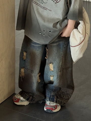 [WHOLESALE ONLY - CONTACT TO ORDER] Unisex Kids Heavyweight 85% Cotton Mud Washed Distressed Wide-Leg Baggy Denim Jeans (Mud Wash Blue) [KW-208]