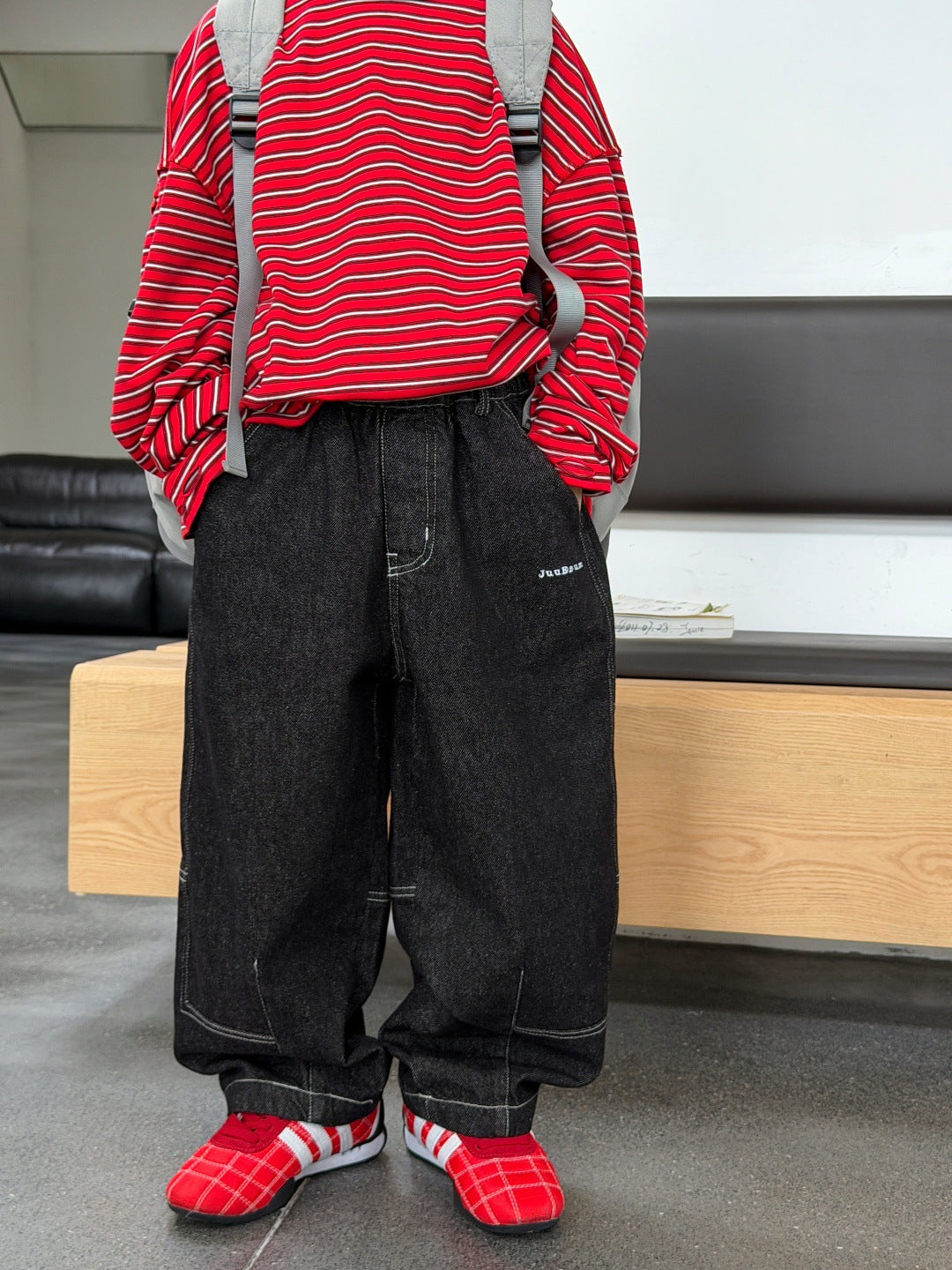 [WHOLESALE ONLY - CONTACT TO ORDER] Kids Unisex Baggy 85% Cotton Heavyweight Contrast Stitching Wide-Leg Denim Jeans (Washed Black) [KW-225]