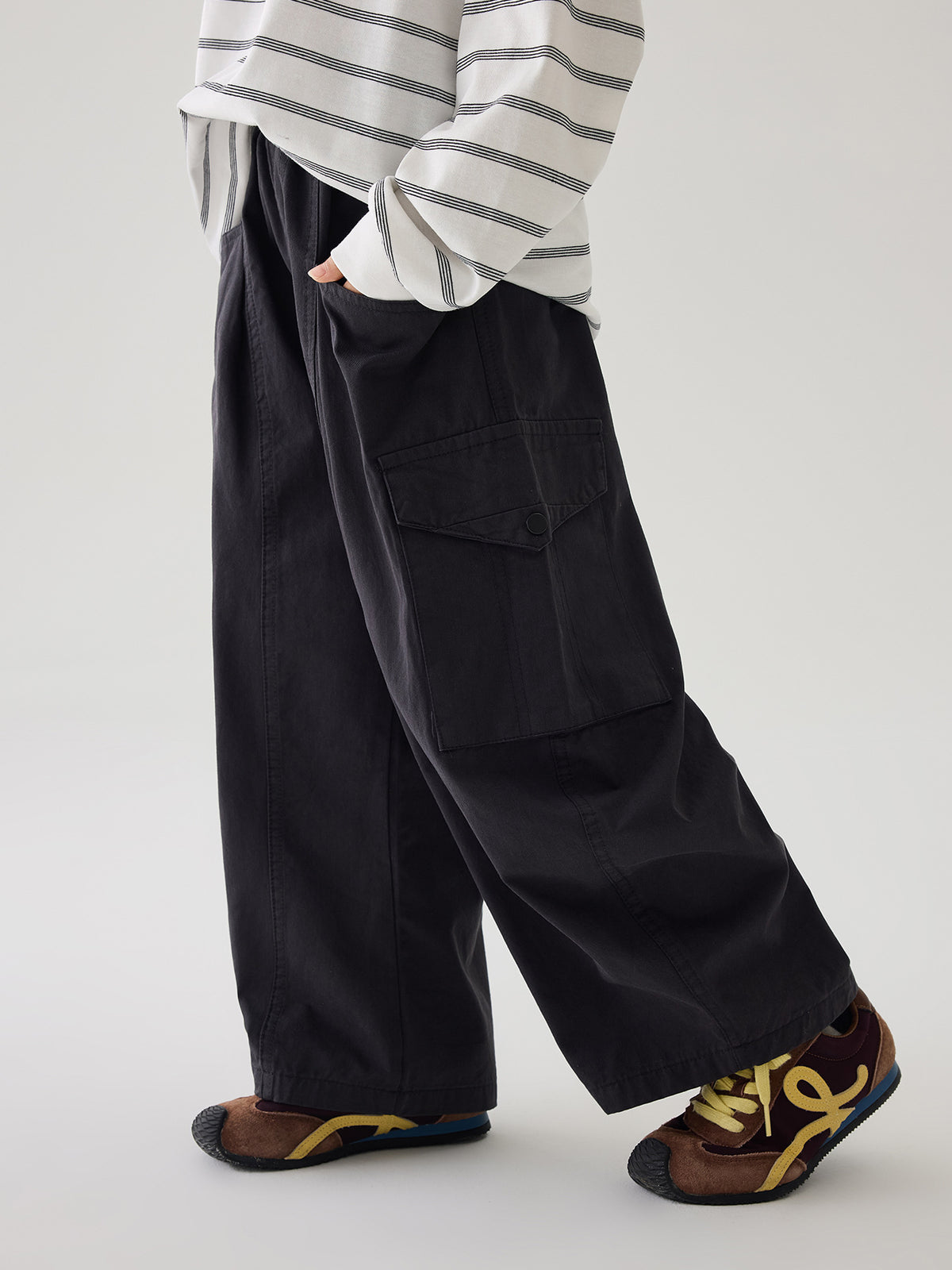 [WHOLESALE ONLY - CONTACT TO ORDER] Kids Unisex Washed Black Wide Balloon Leg 100% Cotton Twill Parachute Cargo Pants (Charcoal Black) [KW-196]