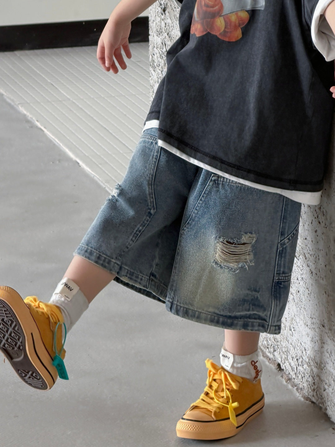 [WHOLESALE ONLY - CONTACT TO ORDER] Unisex Kids Heavyweight 85% Cotton Big Pocket Distressed Vintage Washed Denim Shorts (Washed Blue) [KW-211]