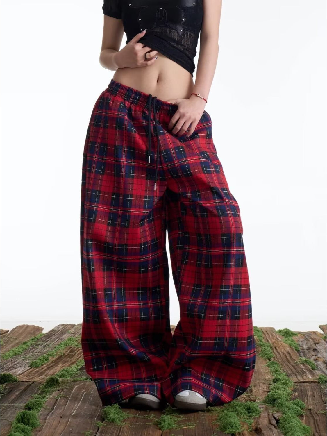 [WHOLESALE ONLY - CONTACT TO ORDER] Women's Baggy Plaid Flannel Wide-Leg Trousers with Drawstring Elastic Waist (Red Tartan) [AW-150]