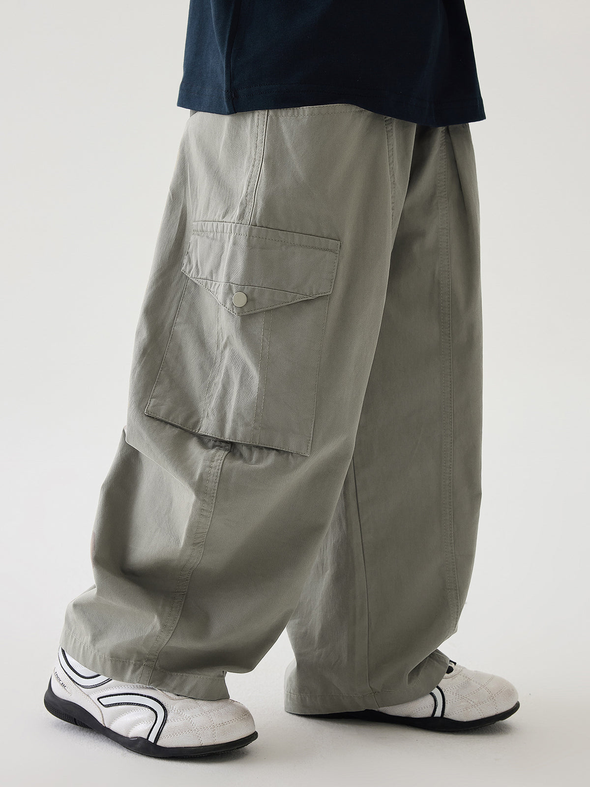 [WHOLESALE ONLY - CONTACT TO ORDER] Kids Unisex Sage Green Wide Balloon Leg 100% Cotton Twill Parachute Cargo Pants (Muted Olive) [KW-194]