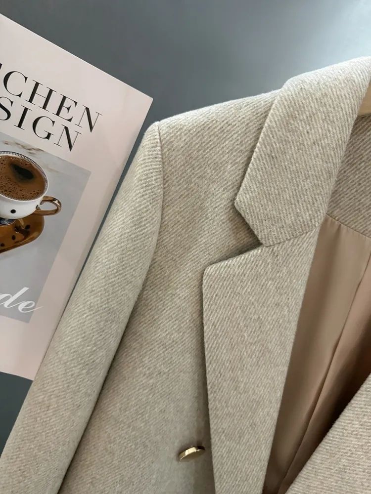 [WHOLESALE ONLY - CONTACT TO ORDER] Women's Korean Quiet Luxury Double-Breasted Peak Lapel Tweed Wool Blend Blazer (Light Oatmeal Melange) [AW-320]