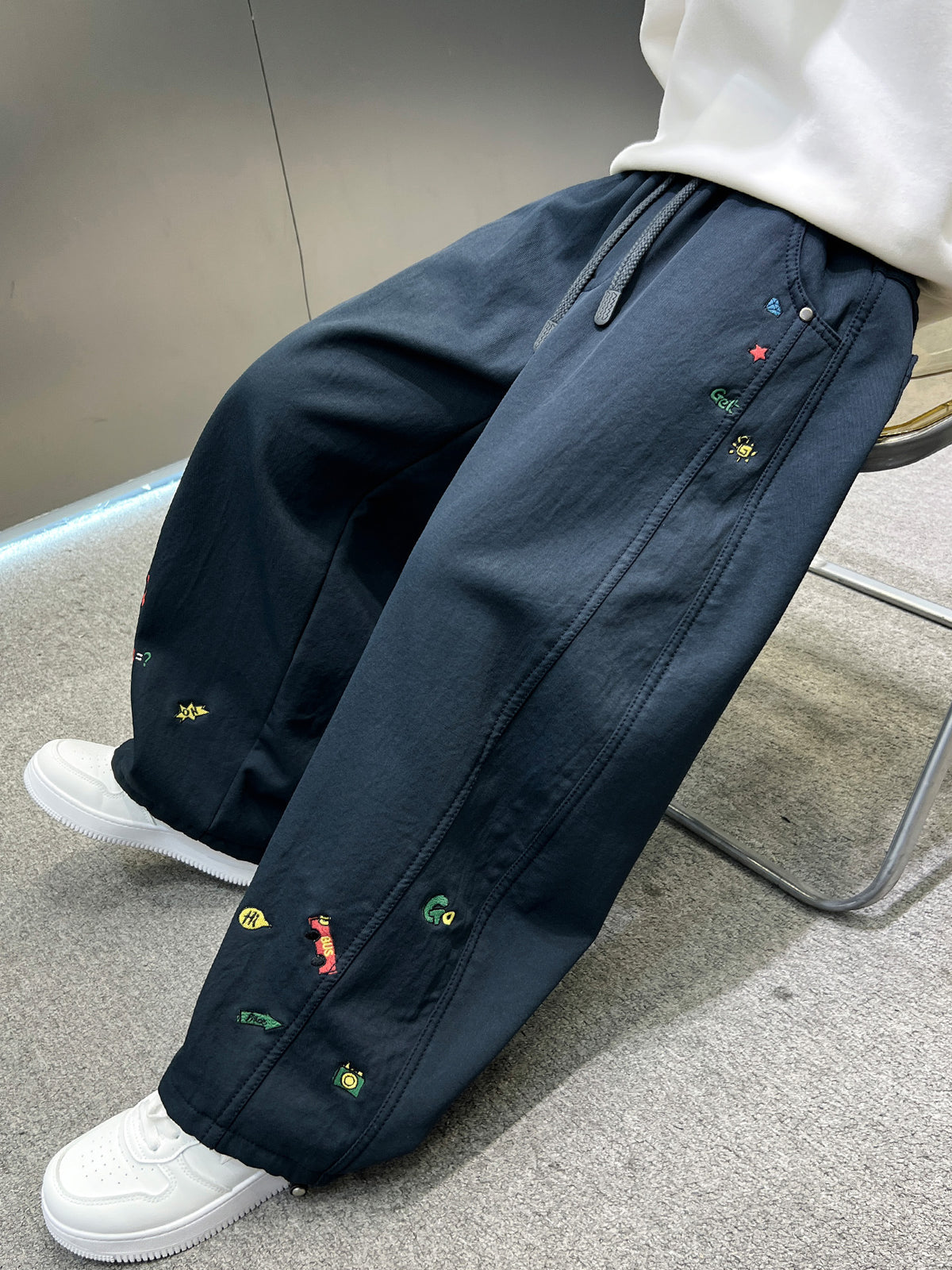 [WHOLESALE ONLY - CONTACT TO ORDER] Boys Heavyweight Cotton Twill Multi-Embroidered Baggy Wide-Leg Cargo Skate Pants (Washed Black) [KW-256]