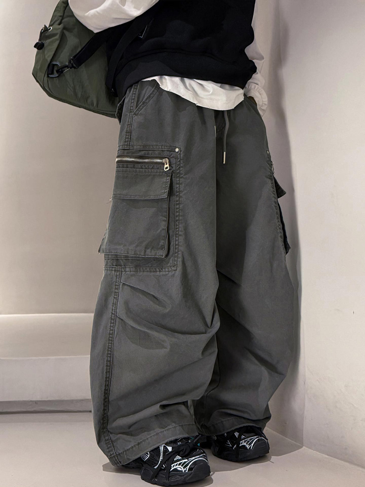 [WHOLESALE ONLY - CONTACT TO ORDER] Boys Heavyweight Cotton Twill Multi-Pocket Baggy Wide-Leg Parachute Cargo Pants (Washed Charcoal Grey) [KW-259]