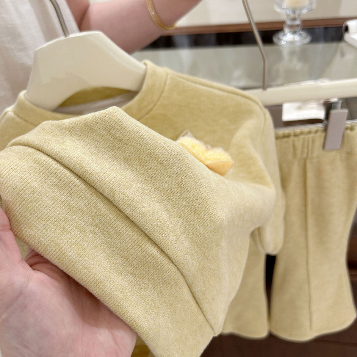 [WHOLESALE ONLY - CONTACT TO ORDER] Toddler & Girls Combed Cotton Fleece-Lined 3D Plush Heart & Bow Top & Flare Pants 2-Piece Set (Butter Yellow) [KW-265]