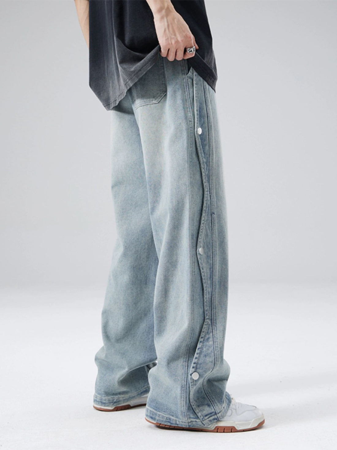 [WHOLESALE ONLY - CONTACT TO ORDER] Men's Heavyweight 100% Cotton Elastic Waist Baggy Wide-Leg Jeans with Side Snap Buttons (Light Wash Blue) [AW-480]