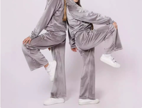 [WHOLESALE ONLY - CONTACT TO ORDER] Girls Y2K Retro High-Shine Velour Zip-Up Crop Hoodie & Wide-Leg Pants 2-Piece Tracksuit Set (Silver Grey) [KW-199]