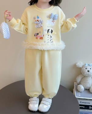 [WHOLESALE ONLY - CONTACT TO ORDER] Toddler & Girls Combed Cotton Puppy Graphic 3D Bow Fluffy Hem Sweatshirt & Joggers 2-Piece Set (Butter Yellow) [KW-269]