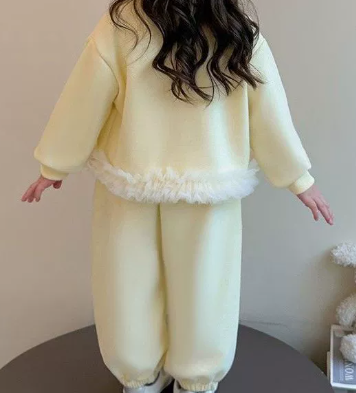 [WHOLESALE ONLY - CONTACT TO ORDER] Toddler & Girls Combed Cotton Puppy Graphic 3D Bow Fluffy Hem Sweatshirt & Joggers 2-Piece Set (Butter Yellow) [KW-269]